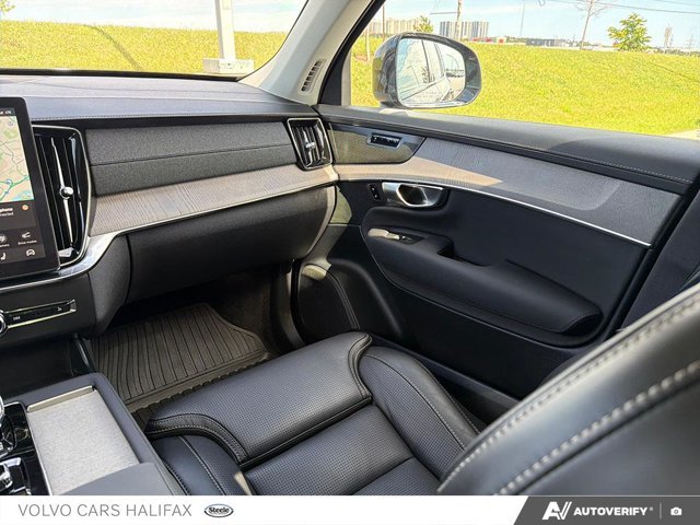 2026 Volvo XC90 Ultra Dark Theme-24