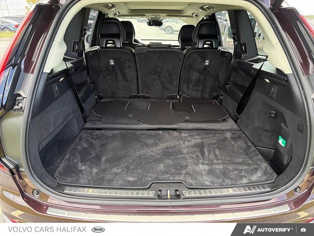 2026 Volvo XC90 Ultra Dark Theme-11