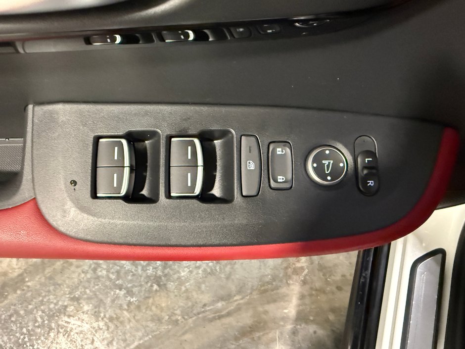 Acura ADX A-SPEC 2025-12