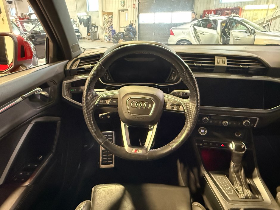 2020 Audi Q3 TECHNIK-14