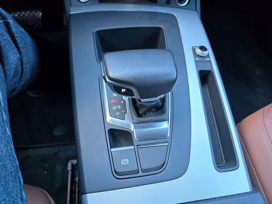 Audi Q5 45 KOMFORT 2022-14