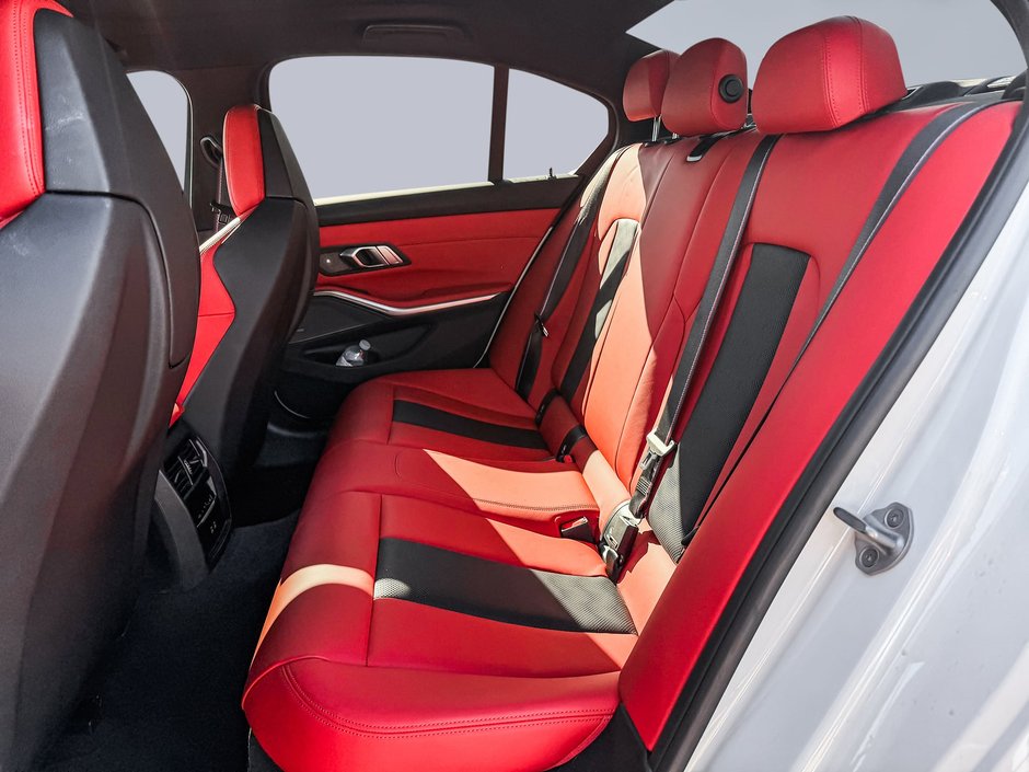 BMW M3 COMPÉTITION 2025-28