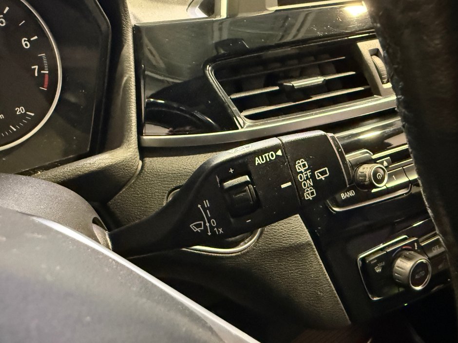 2018 BMW X1 XDRIVE 28I-17