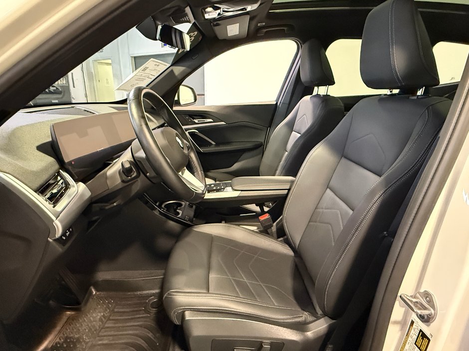 BMW X1 XDrive28i 2023-13