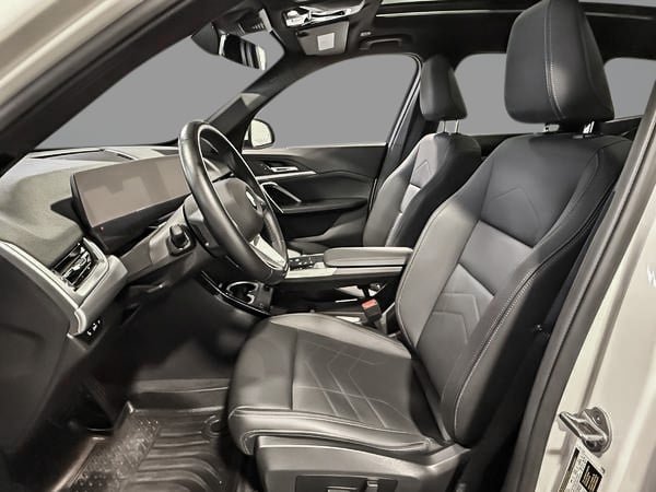 BMW X1 XDrive28i 2023-13