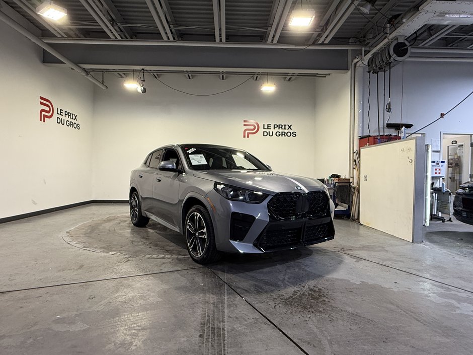 2025 BMW X2 28i // M SPORT PACKAGE-2