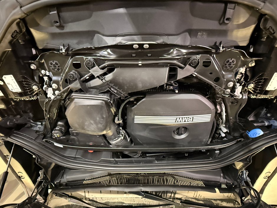 2025 BMW X2 28i // M SPORT PACKAGE-26