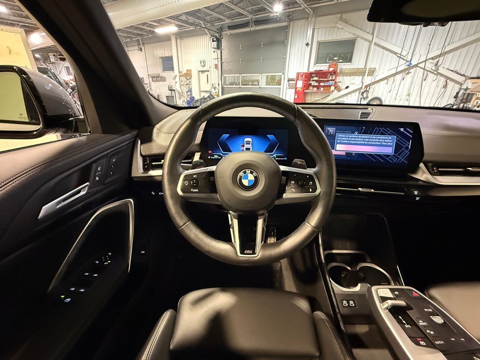 2025 BMW X2 28i // M SPORT PACKAGE-15