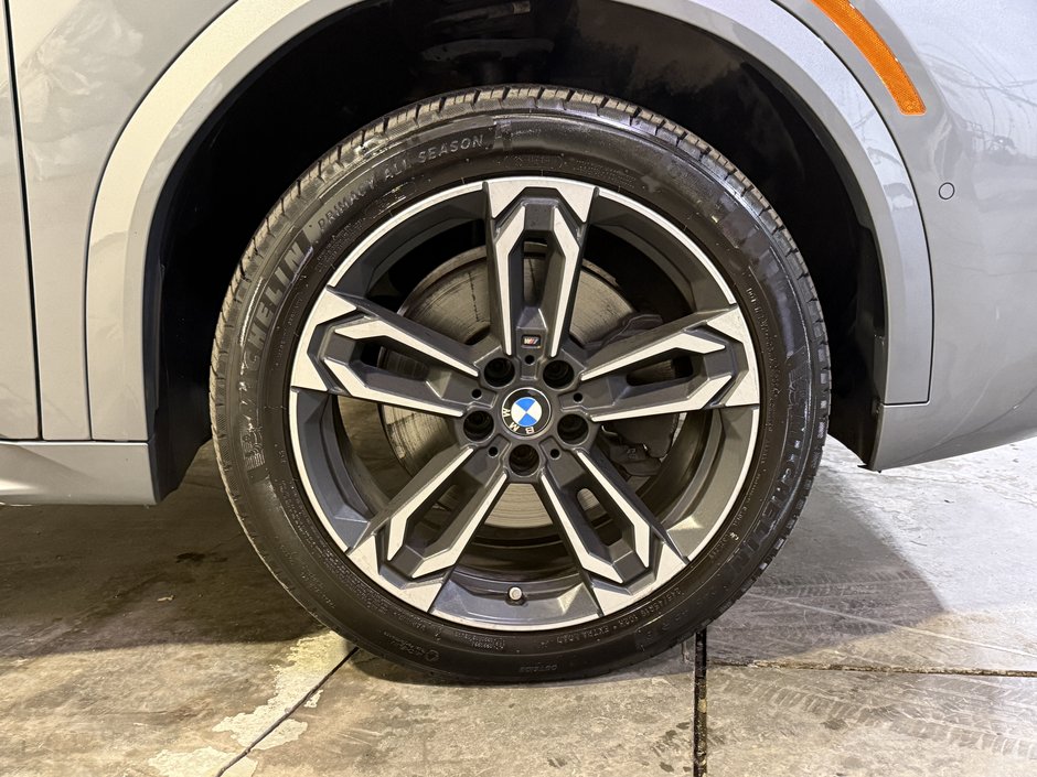 2025 BMW X2 28i // M SPORT PACKAGE-10