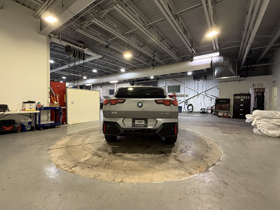 2025 BMW X2 28i // M SPORT PACKAGE-5