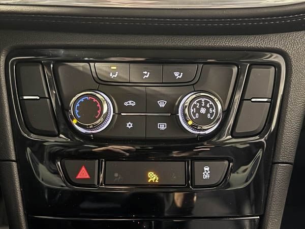 Buick Encore Preferred 2022-21