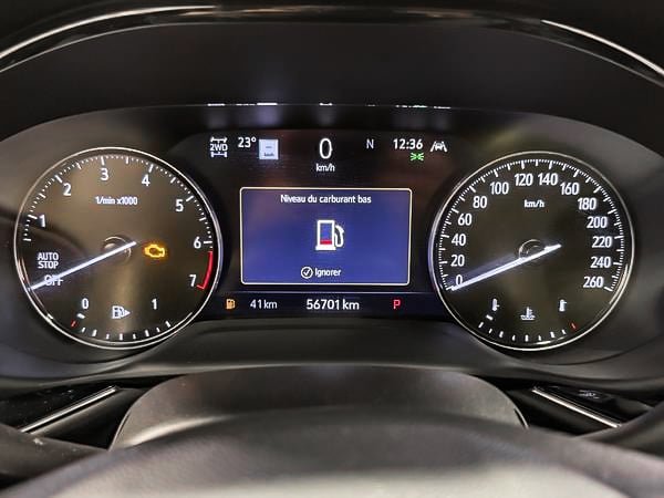 2021 Buick Envision AVENIR // TECHNOLOGY PACK-19