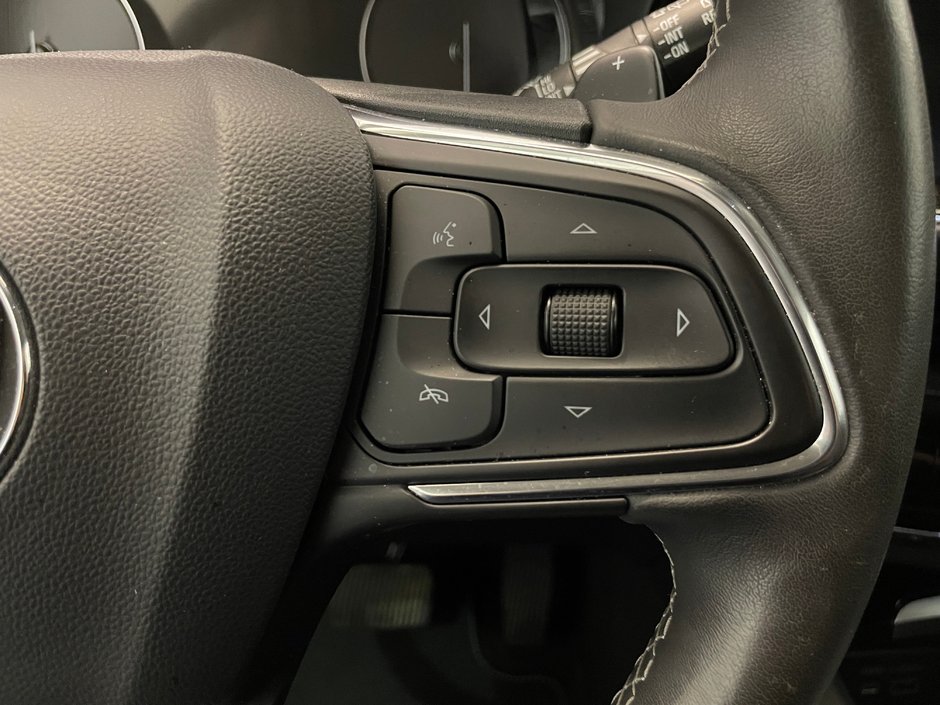 Buick Envision Essence 1SL AWD 2023-15