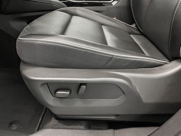 2023 Buick Envision Essence 1SL AWD-11