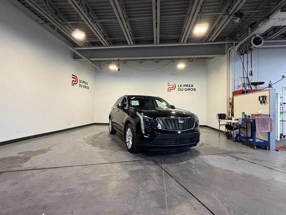 Cadillac XT4 LUXURY 2023-1