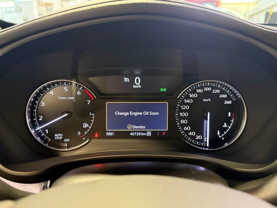 Cadillac XT4 LUXURY 2023-18