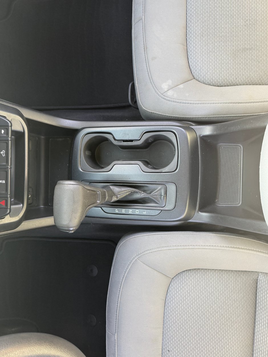 2021 Chevrolet Colorado WORK TRUCK-22