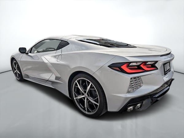 Chevrolet Corvette STINGRAY 2021-4