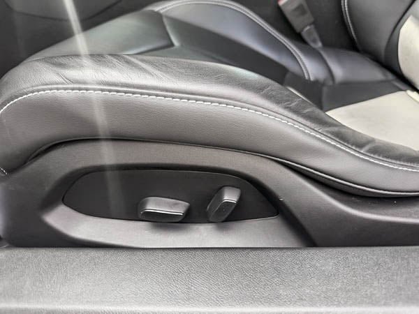 Chevrolet Corvette STINGRAY 2021-17