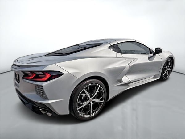 Chevrolet Corvette STINGRAY 2021-6