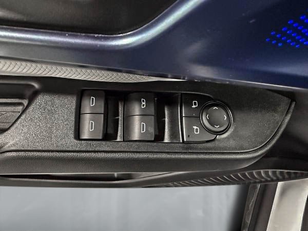 2025 Chevrolet Equinox EV LT-12