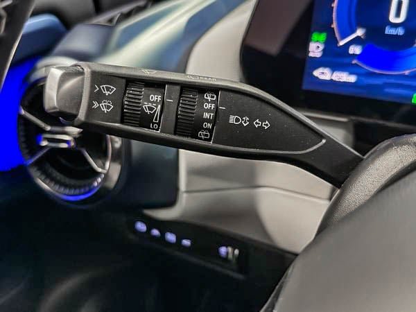 2025 Chevrolet Equinox EV LT-17