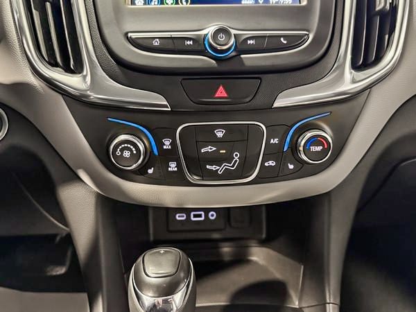 2019 Chevrolet Equinox LS-21