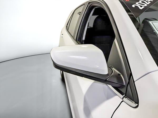2024 Chevrolet Equinox LT-8