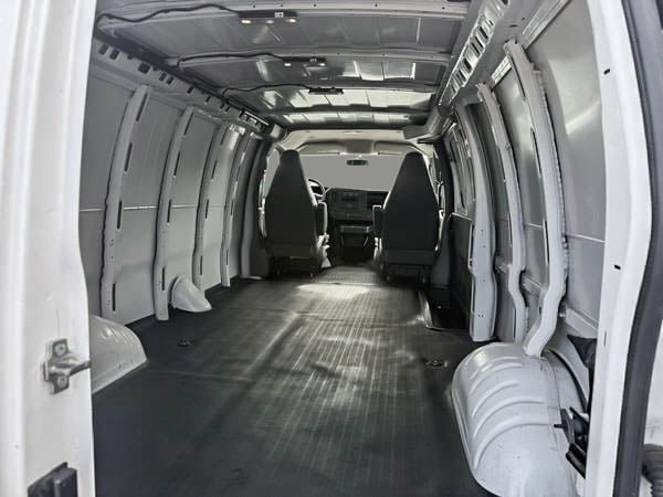 2024 Chevrolet Fourgonnette Express utilitaire 2500 WORK VAN-4