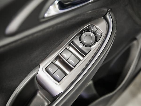 2018 Chevrolet Malibu LT-11