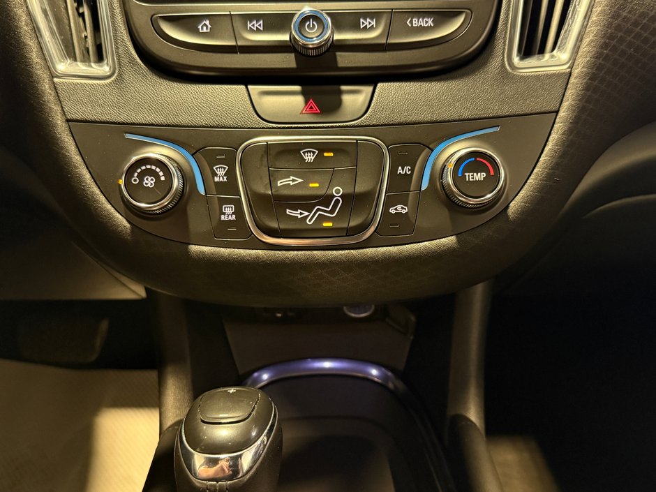2018 Chevrolet Malibu LT-21