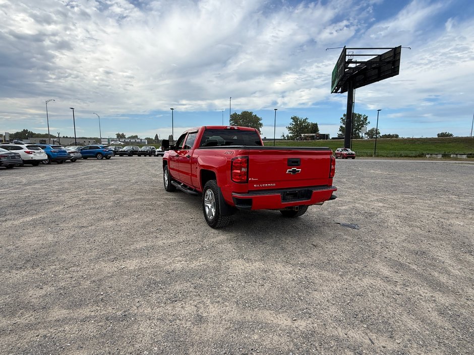 2018 Chevrolet Silverado 1500 CUSTOM-4