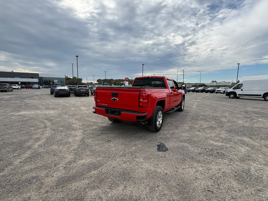 2018 Chevrolet Silverado 1500 CUSTOM-2