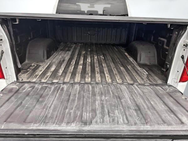 Chevrolet Silverado 1500 LT 2.7L 2023-13