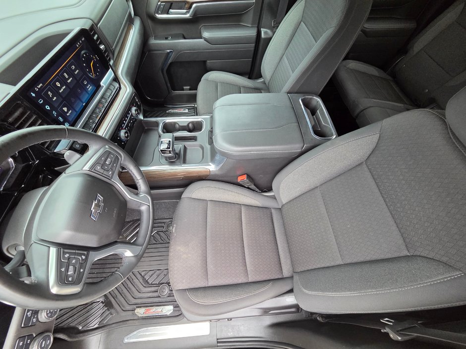 2025 Chevrolet Silverado 1500 Z71 TRAIL BOSS-12