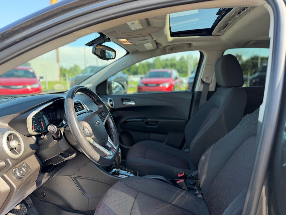 2018 Chevrolet Sonic LT-8