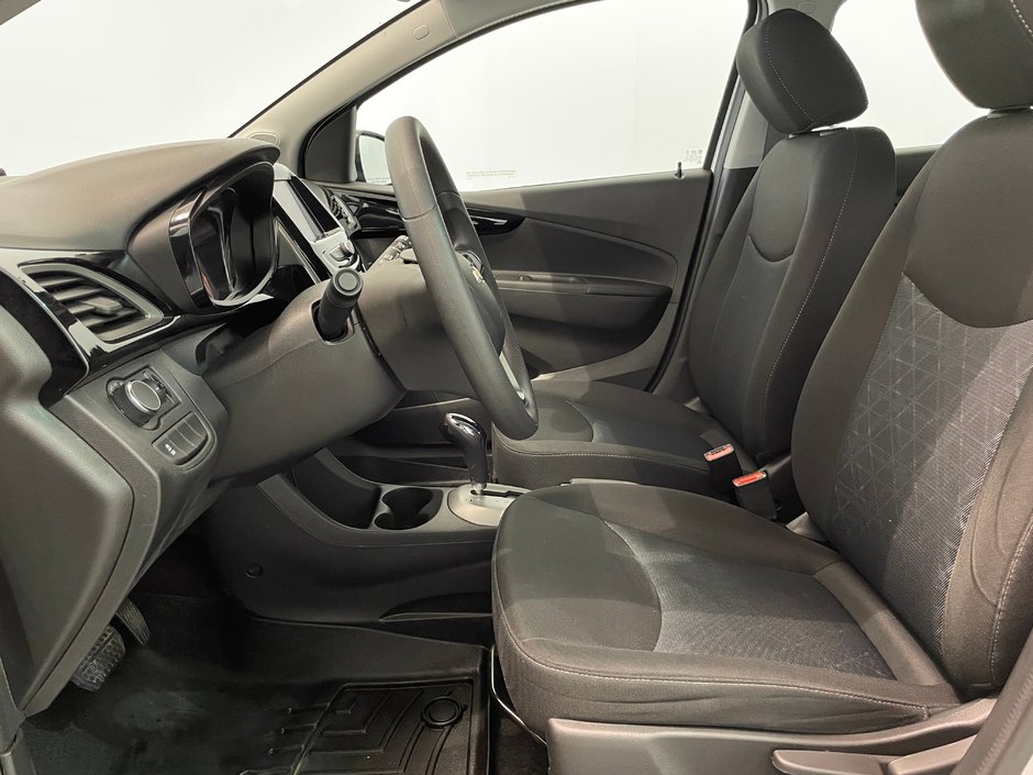 Chevrolet Spark 1LT 2022-10