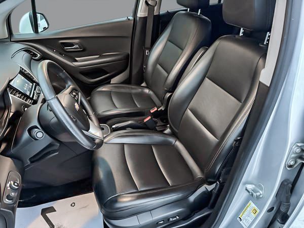 2021 Chevrolet Trax LT AWD-13