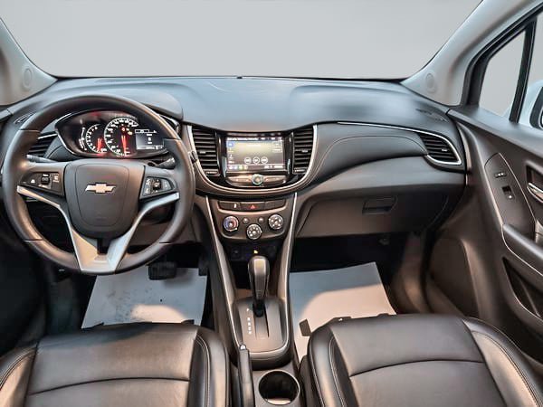 2021 Chevrolet Trax LT AWD-24
