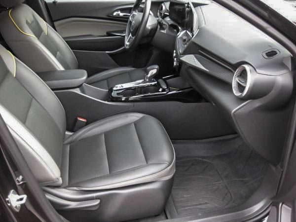 2025 Chevrolet Trax ACTIV-21