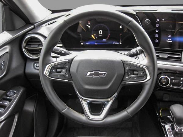 2025 Chevrolet Trax ACTIV-11
