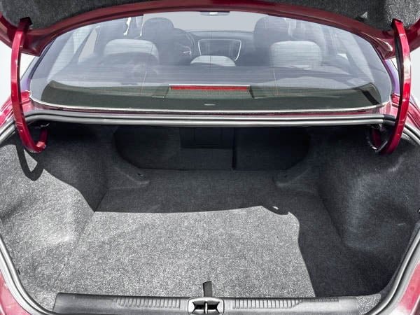 2016 Chrysler 200 LIMITED-25