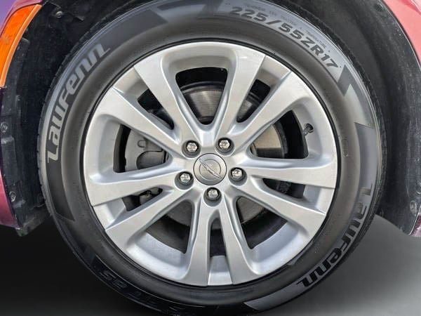 2016 Chrysler 200 LIMITED-8