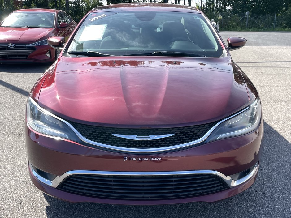 2016 Chrysler 200 LIMITED-1