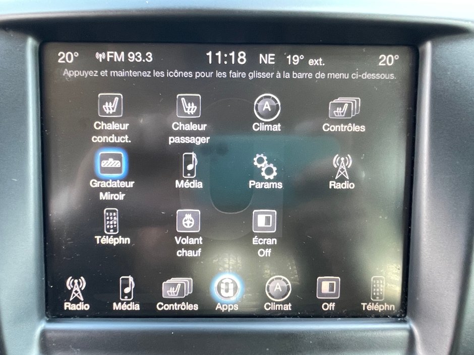 2016 Chrysler 200 LIMITED-24