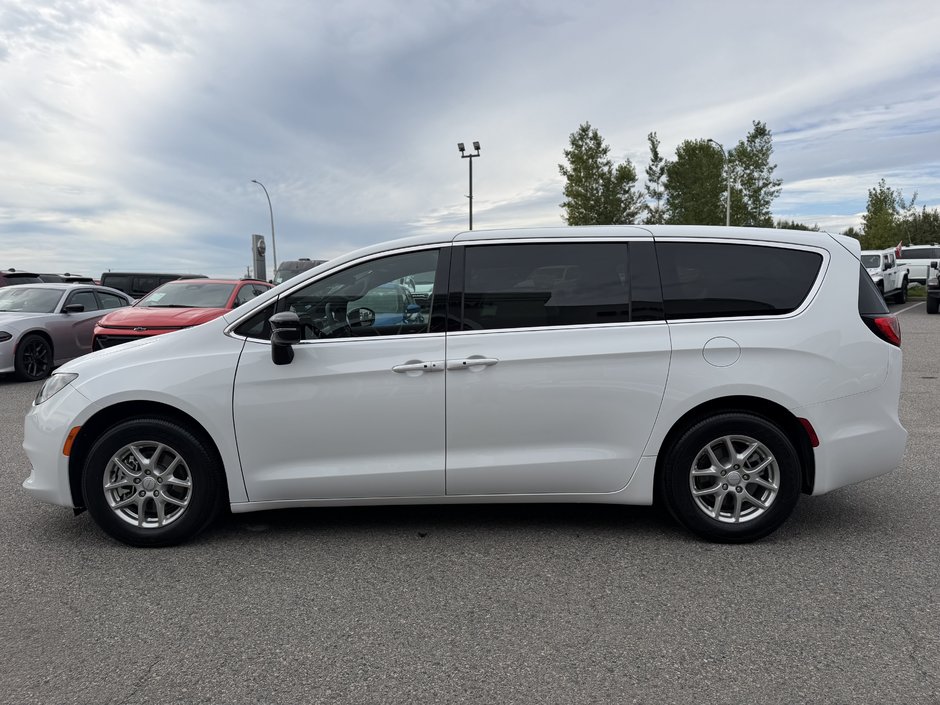 2027 Chrysler Grand Caravan SXT-5