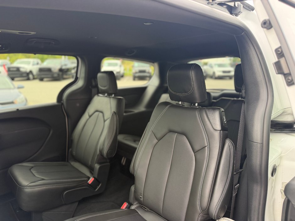 2027 Chrysler Grand Caravan SXT-7