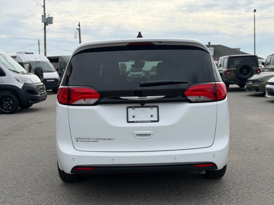 2027 Chrysler Grand Caravan SXT-3