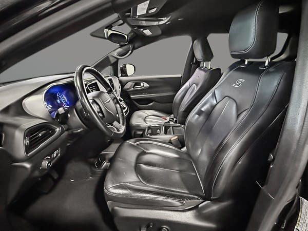 Chrysler Pacifica Hybrid Touring L 2019-12
