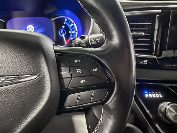 Chrysler Pacifica Hybrid Touring L 2019-15